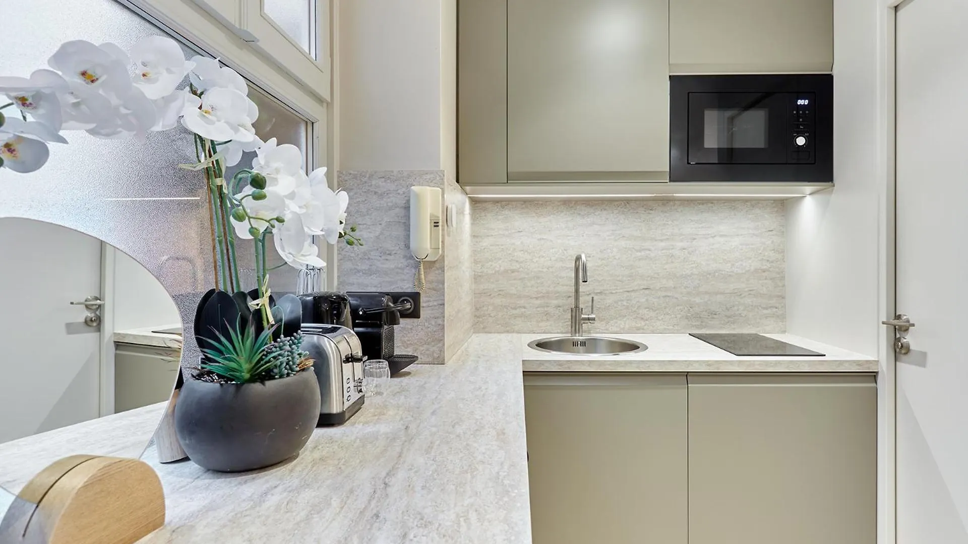 Studio Center Of Paris By Studio Prestige Appartement